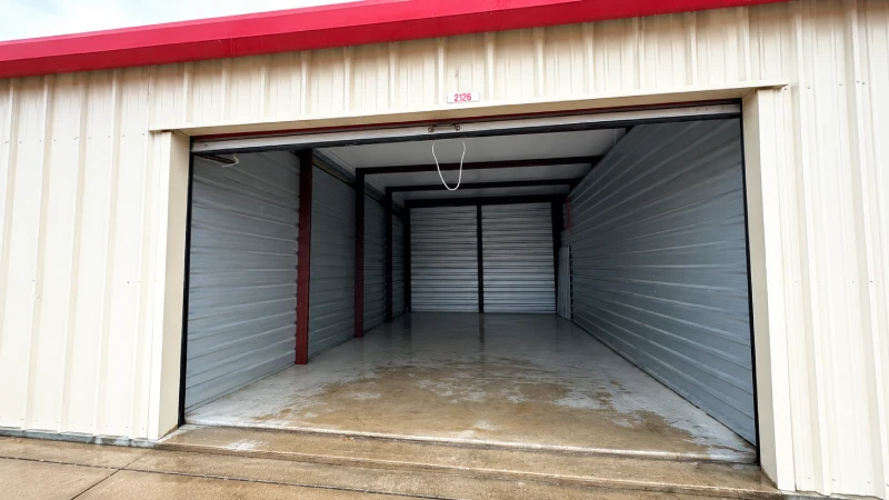The same storage unit in Columbia, MO completely empty, swept, and ready to return to the property manager.